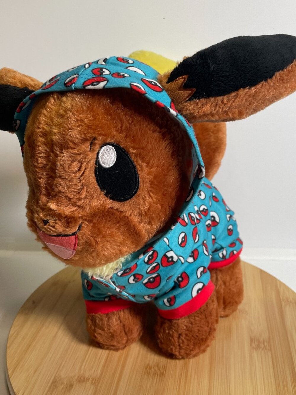 EEVEE POKEMON Build-A-Bear 16” Plush Poke Ball Outfit Hoodie BAB Stuffed Animal